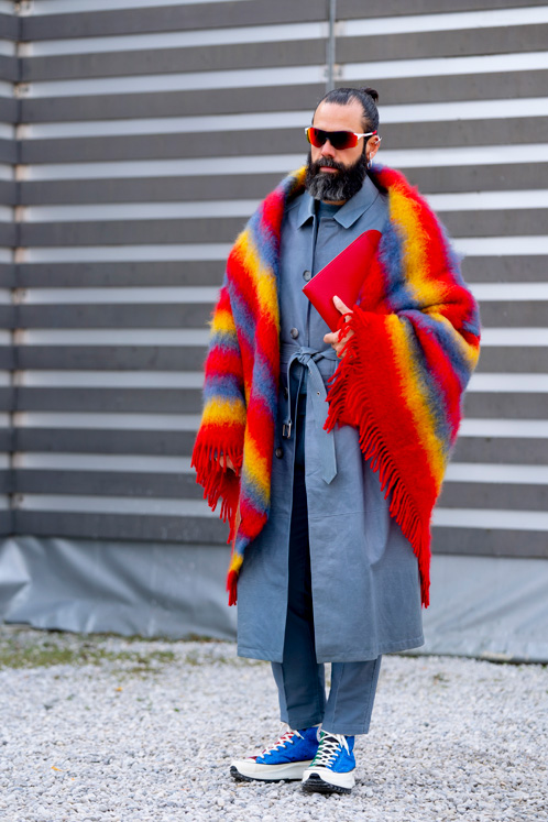 scarf street style men's fashion week 2020