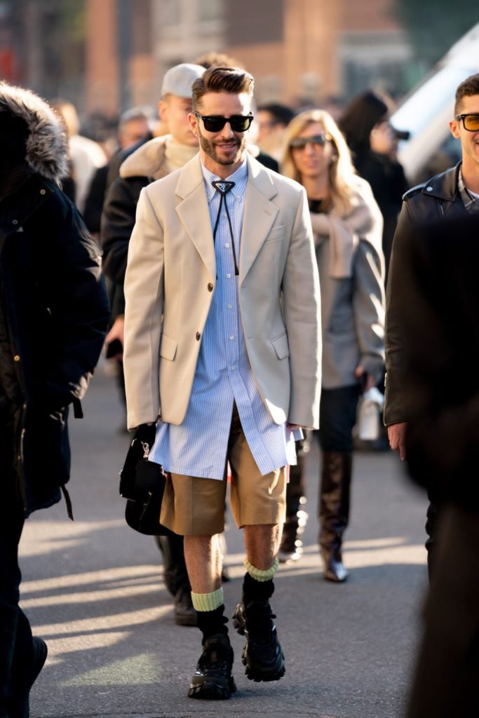 shorts street style men's fashion week 2020