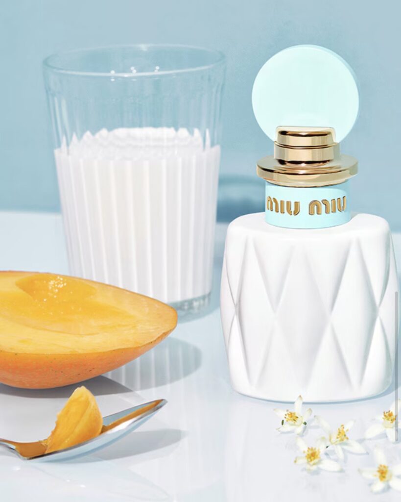 Miu Miu Fleur de Lait